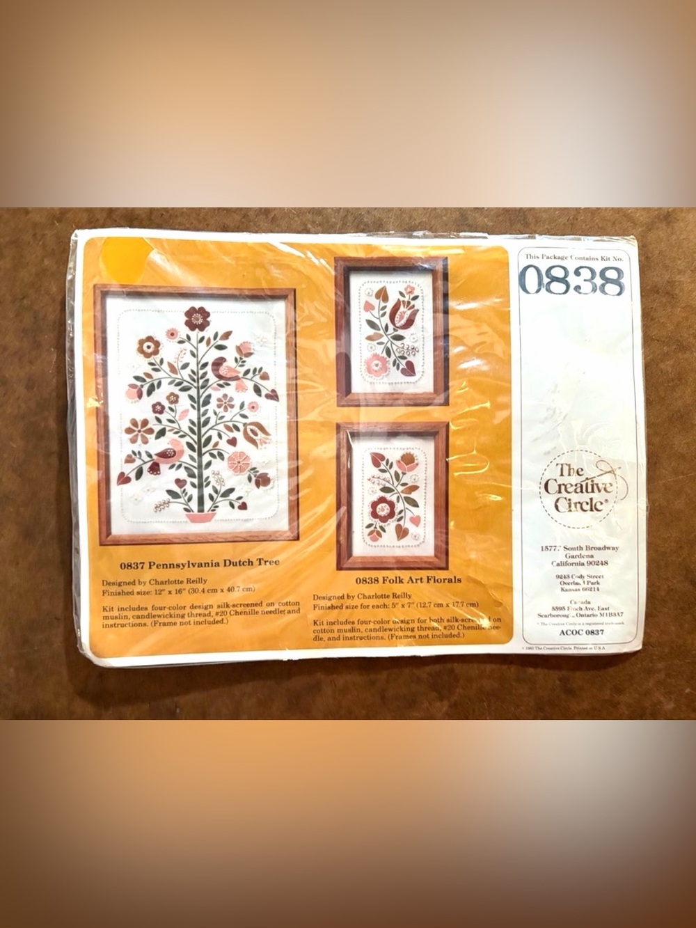 Vintage- The Creative Circle- Pennsylvania Dutch Tree- Folk Art Florals Kit